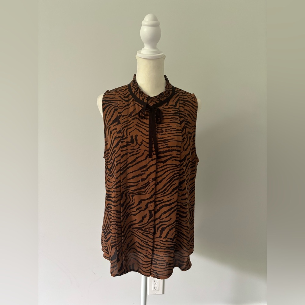 White House Black Market Sleeveless Blouse